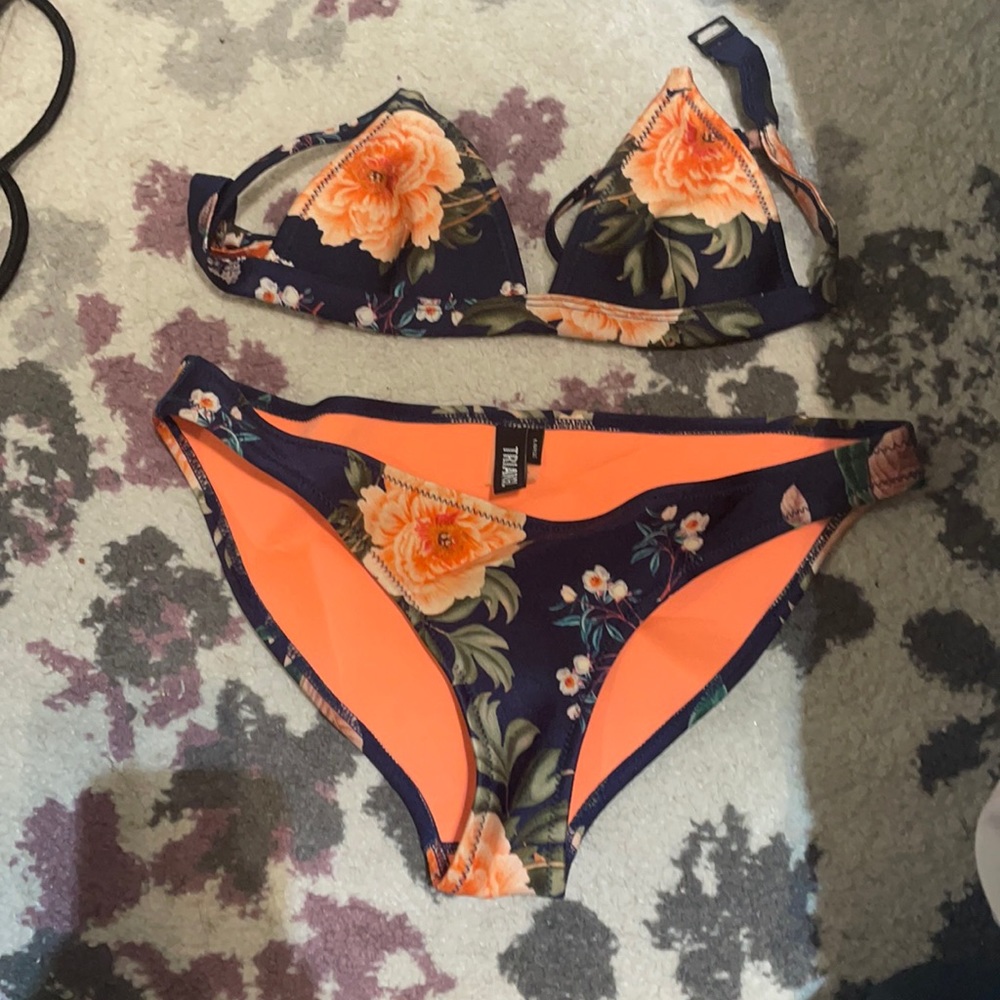 Triangl Bikini